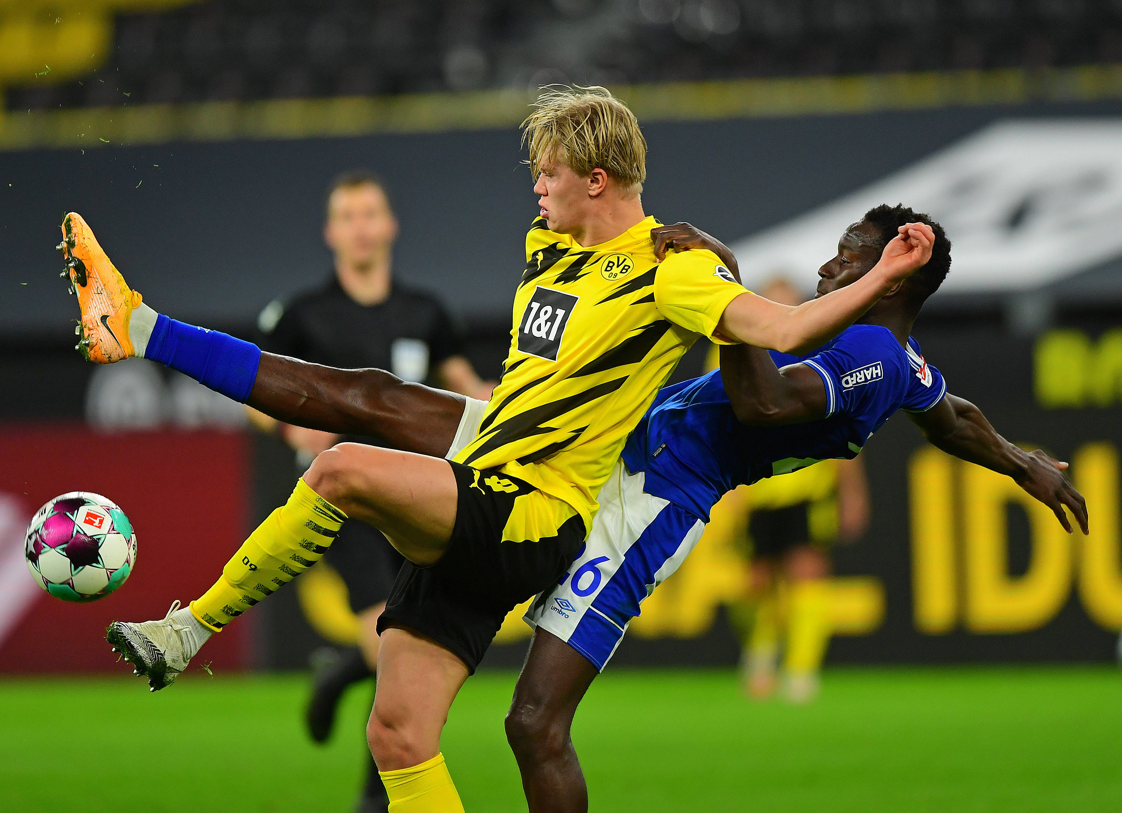 沙尔克客场挫败，德甲保级形势雪上加霜的简单介绍