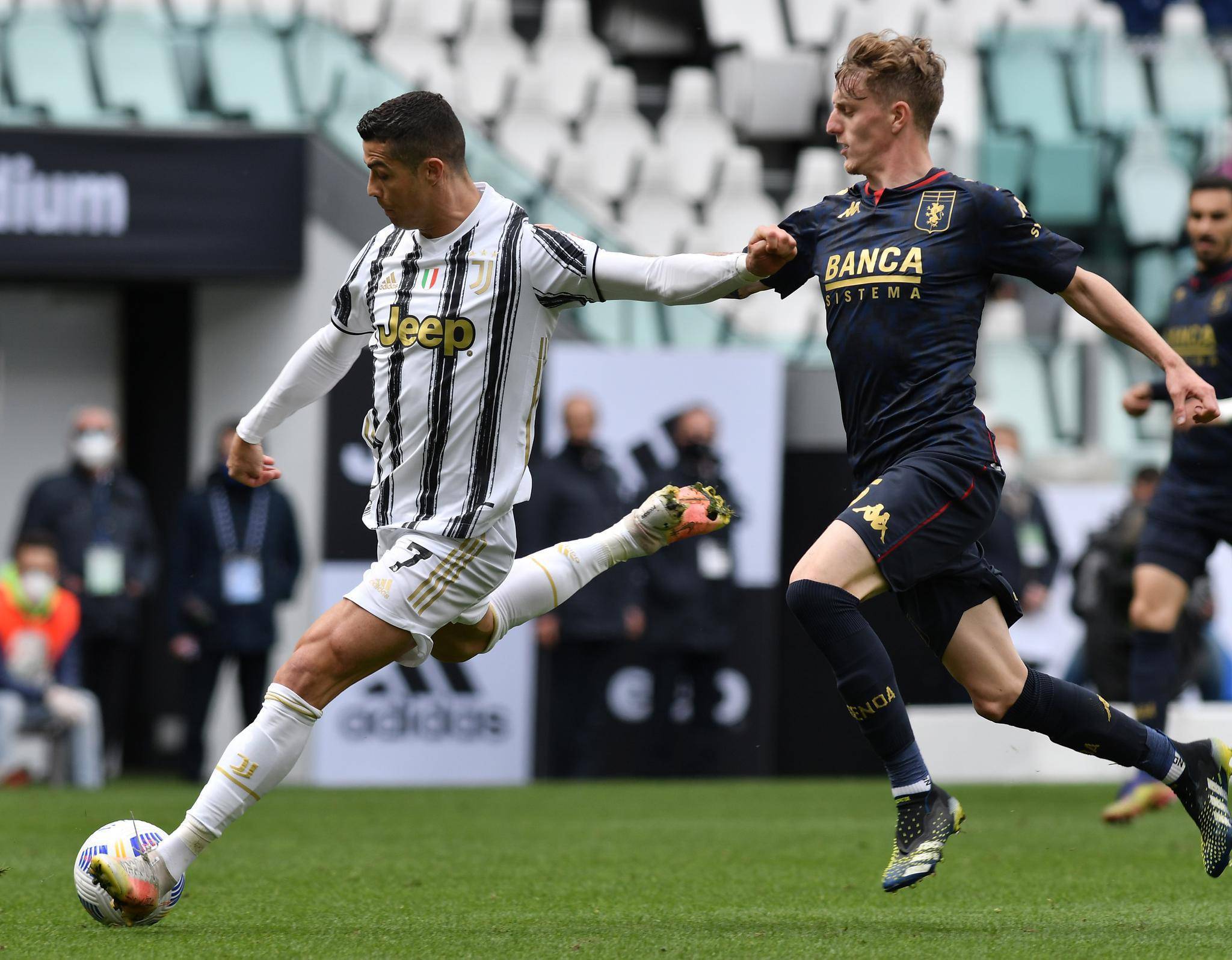 桑切斯复出，尤文图斯即将迎战尤文图斯，球迷期待他的上场的简单介绍