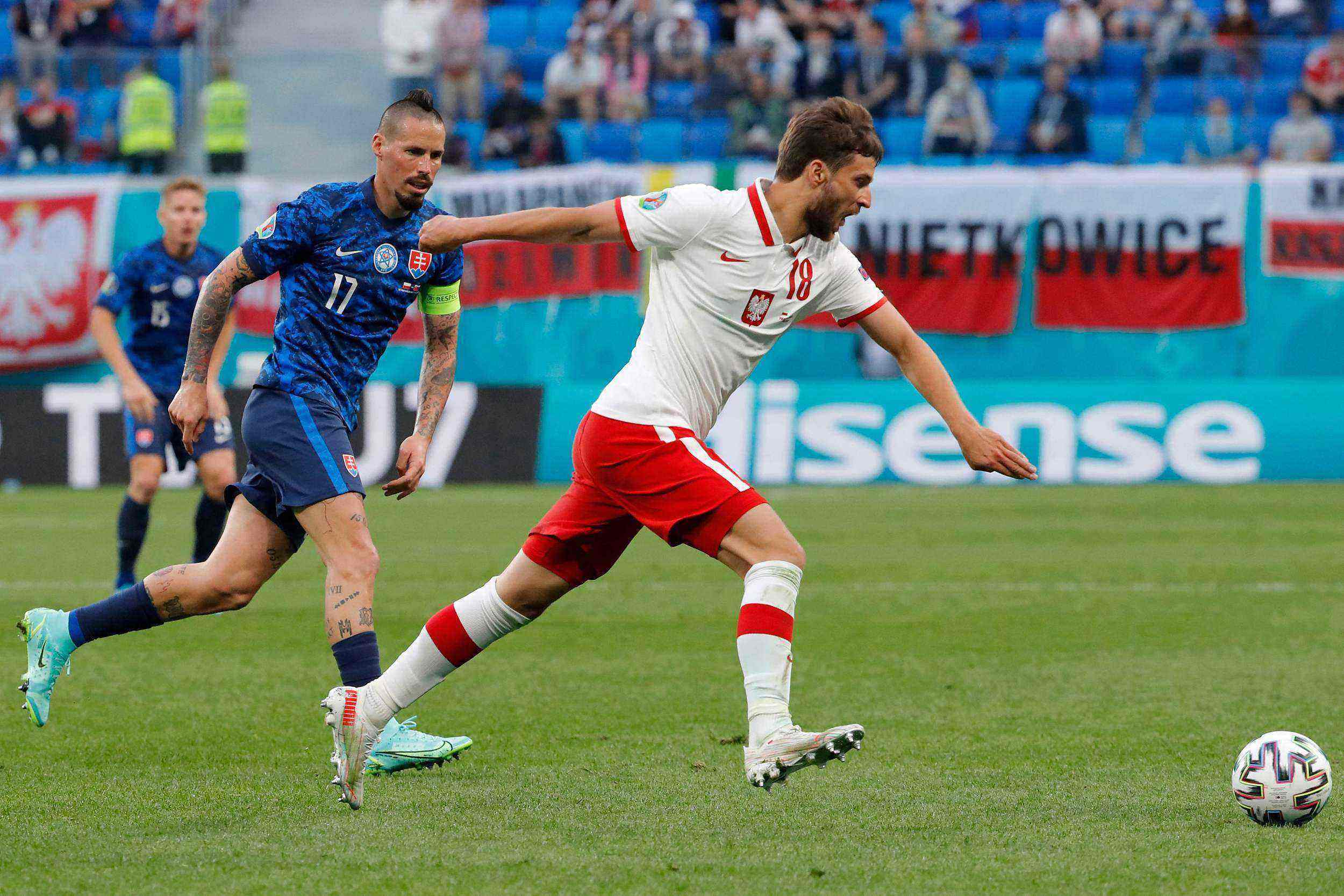 瑞典主场战胜摩尔多瓦，继续领跑小组