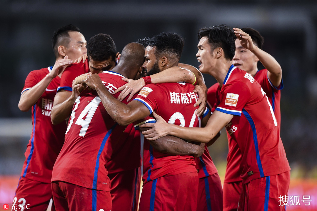 包含争夺荣耀！重庆斯威对战FC首尔扣人心弦的词条