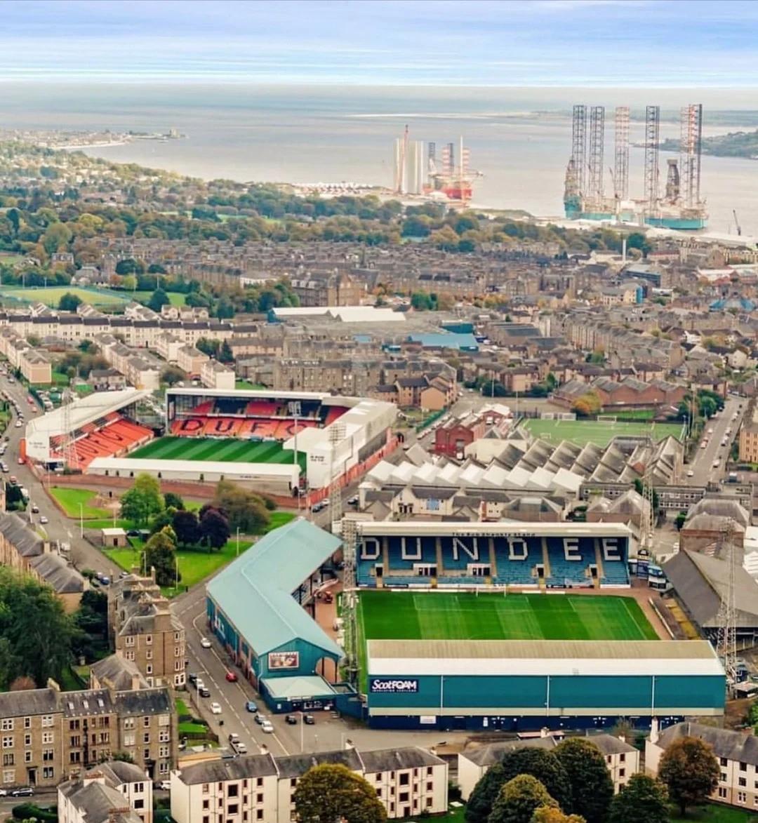 埃弗顿主场告捷，挤入联赛前十