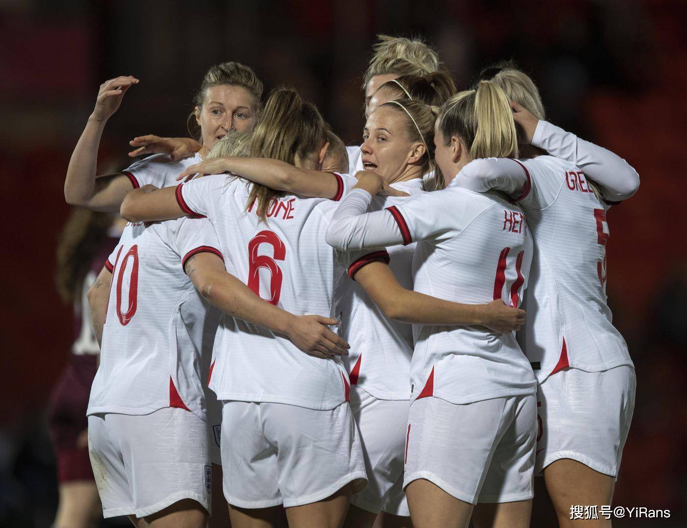 荷兰女足客场击败比利时女足，夺得胜利