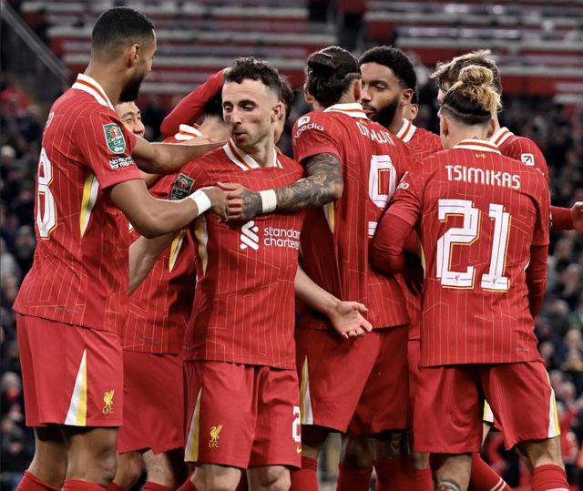 巴萨主场大捷，梅西再次独中两元