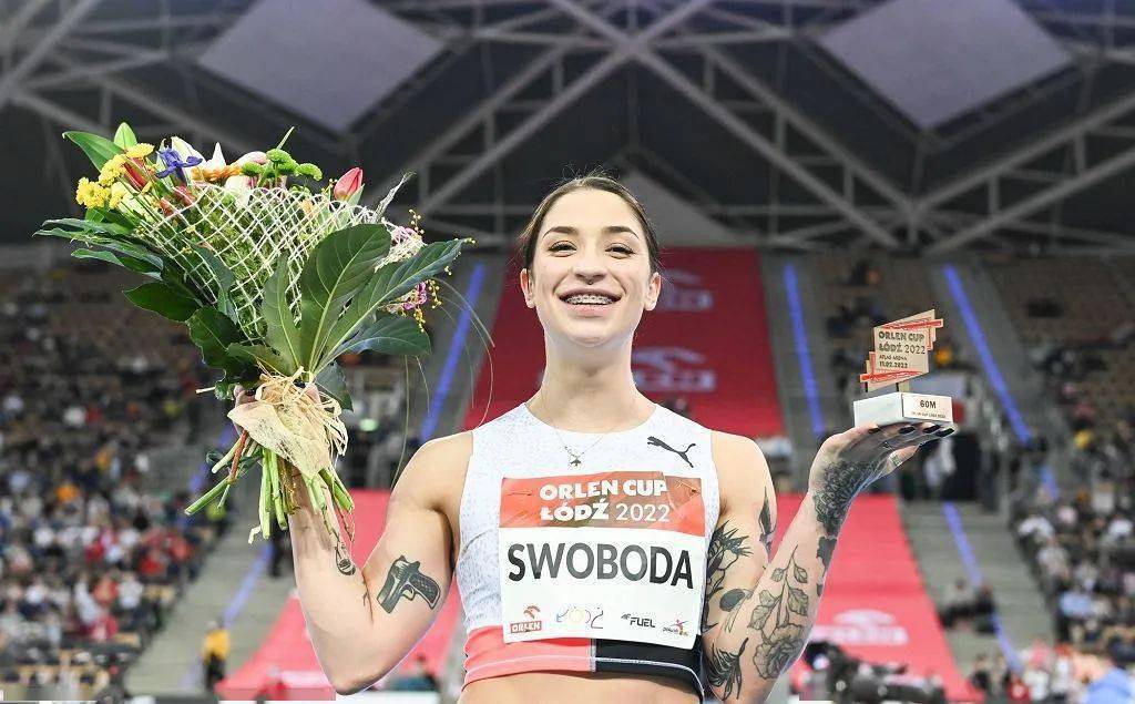 南非女队实力悍然击败波兰队 南非女队实力悍然击败波兰队