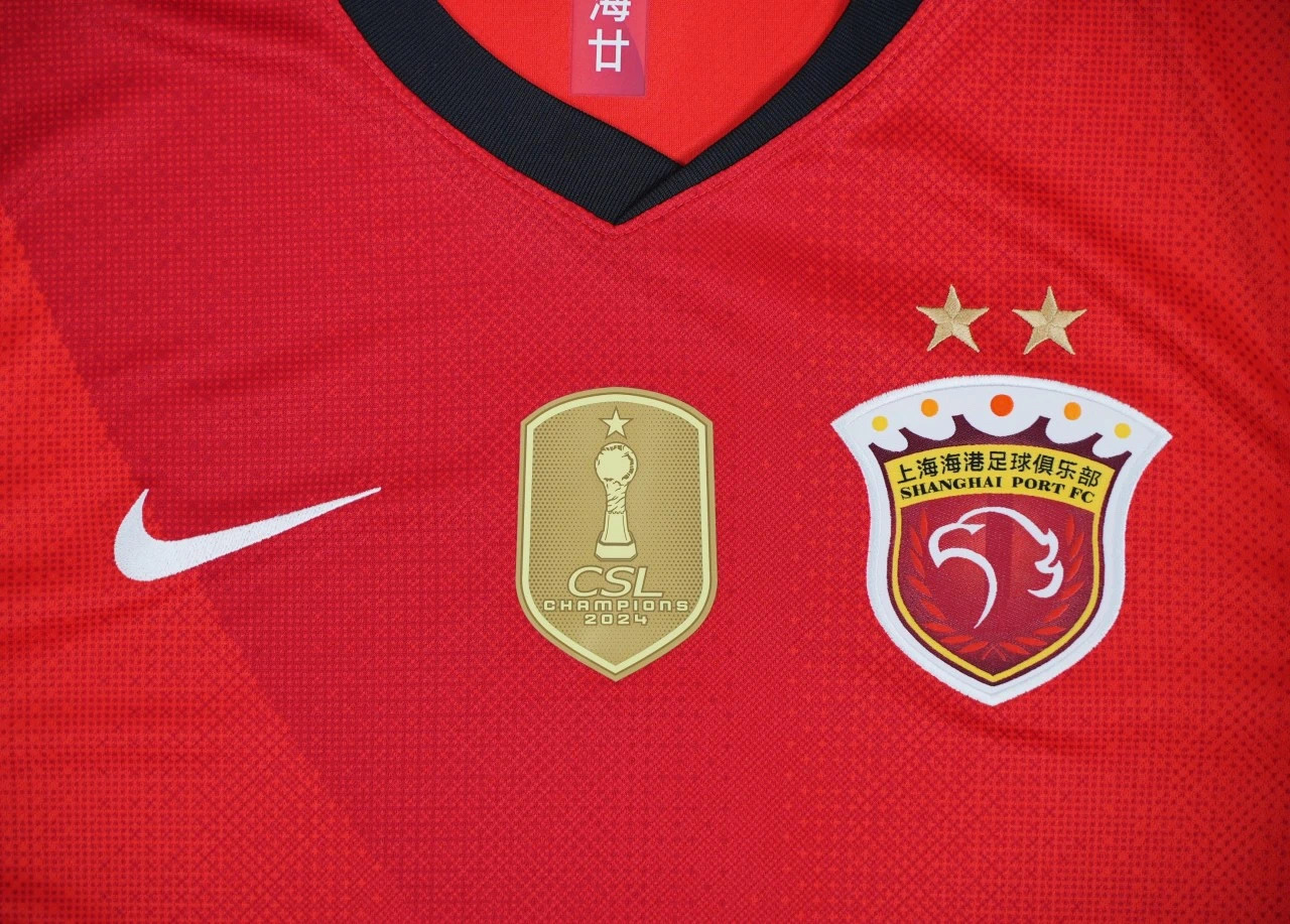 包含球队发表新赛季主场球衣设计，引发球迷热议的词条