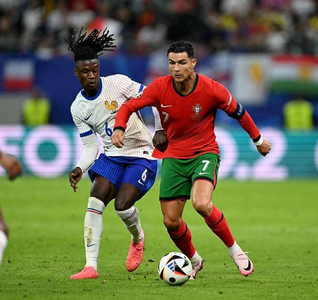 法国队壮举!成功挺进欧洲杯半决赛 法国队壮举!成功挺进欧洲杯半决赛