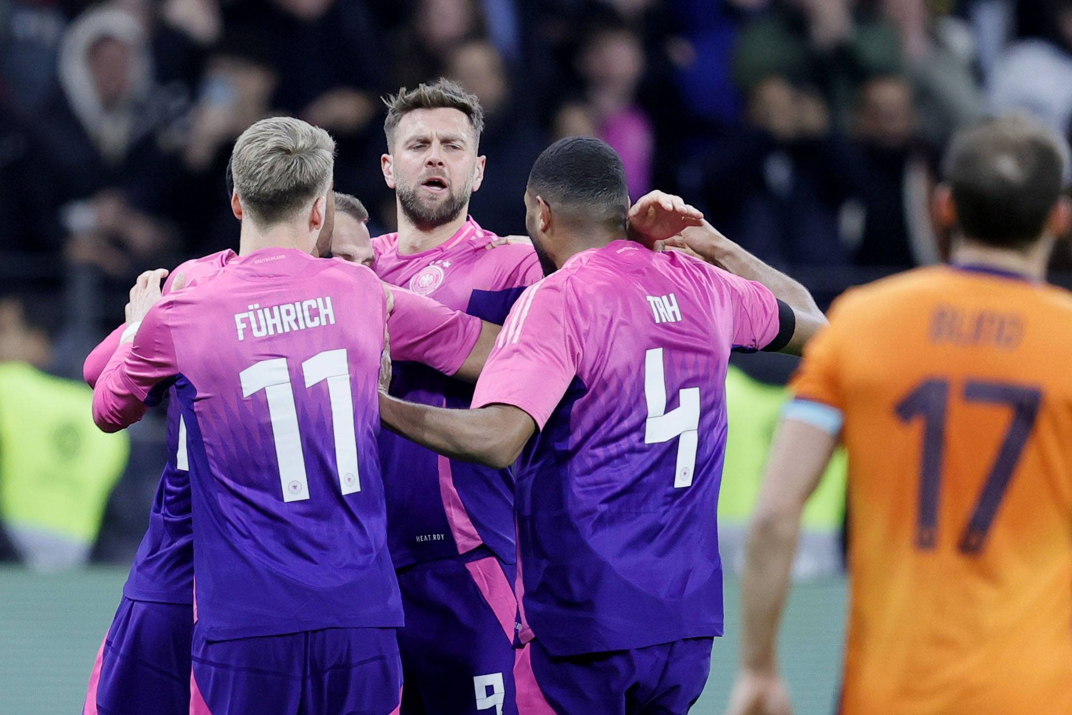 苏格兰与白俄罗斯队在欧洲预选赛中对阵