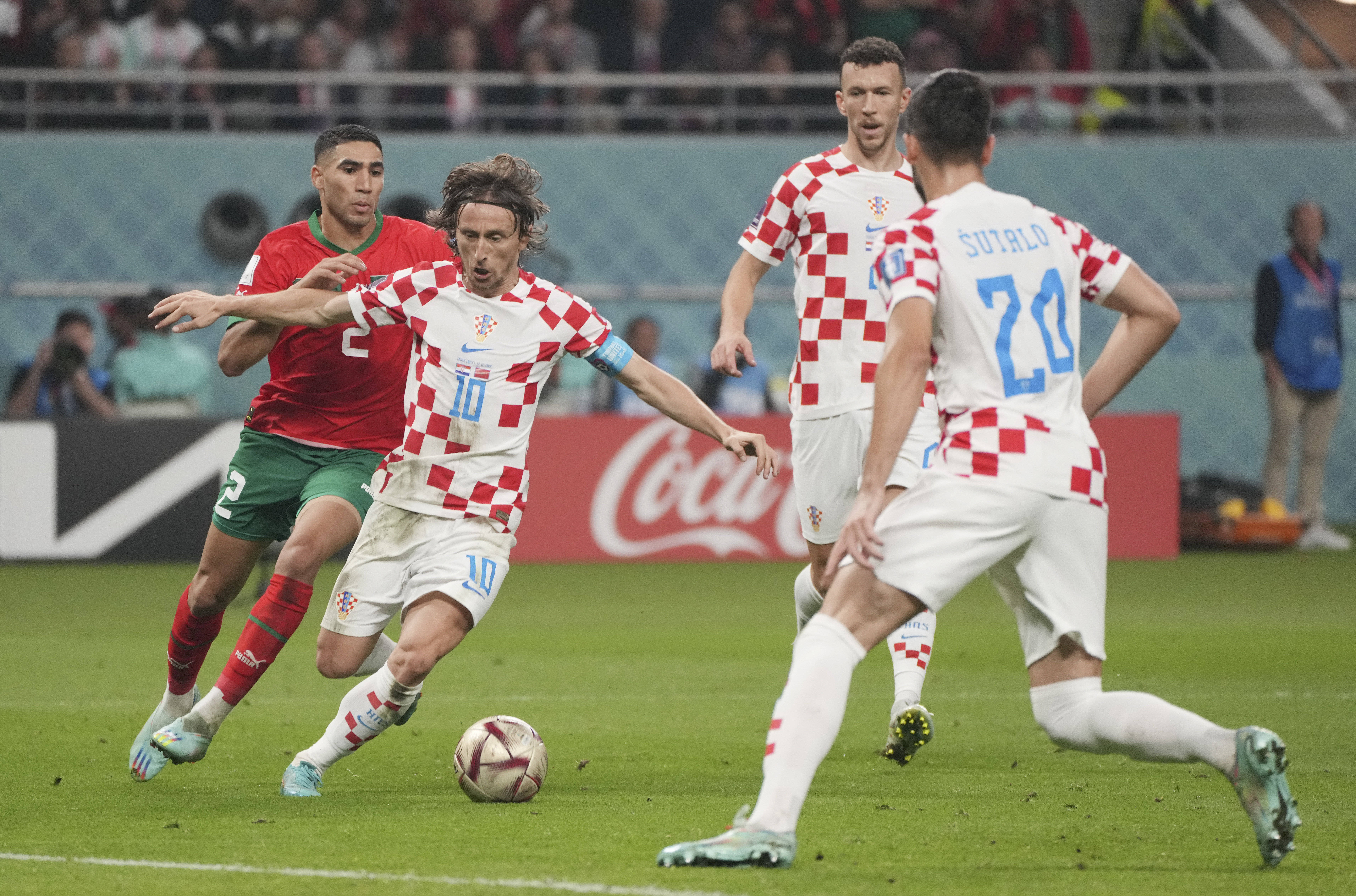 欧国联赛最新战报分析,球员表现悬殊的简单介绍 欧国联赛最新战报分析,球员表现悬殊的简单介绍