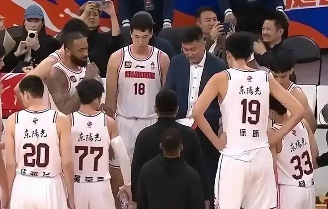 广东队员表现抢眼，主帅或考虑继续信任