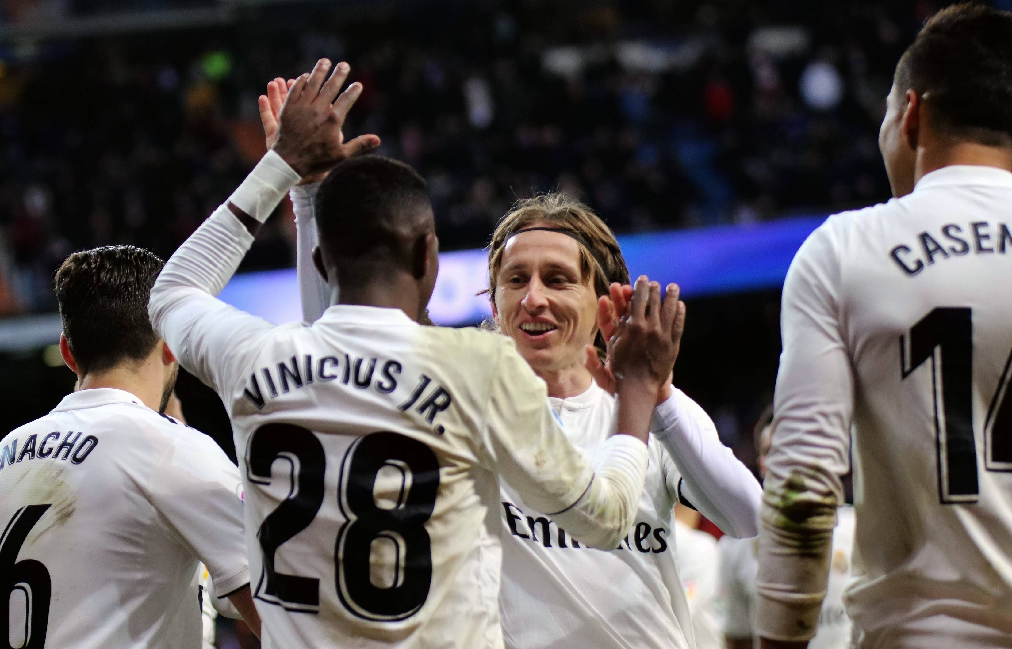 战术新颖现身欧洲足坛，球队备战冠军杯