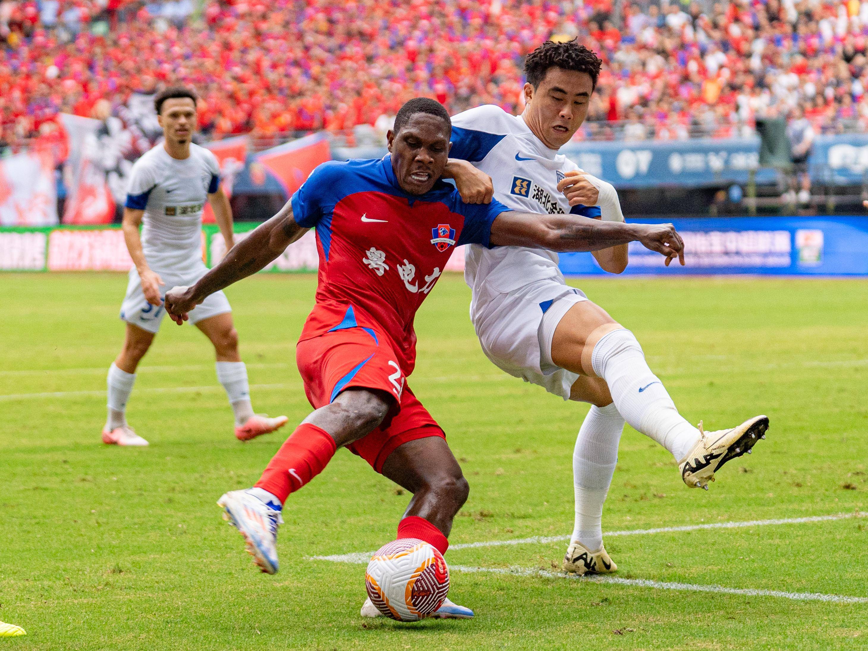 中超球队波澜壮阔，赛季收官