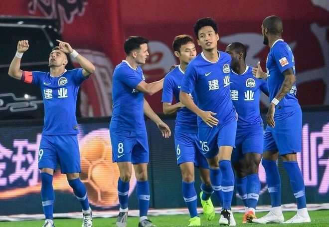 河南建业客场逼平，积分榜上位置依旧