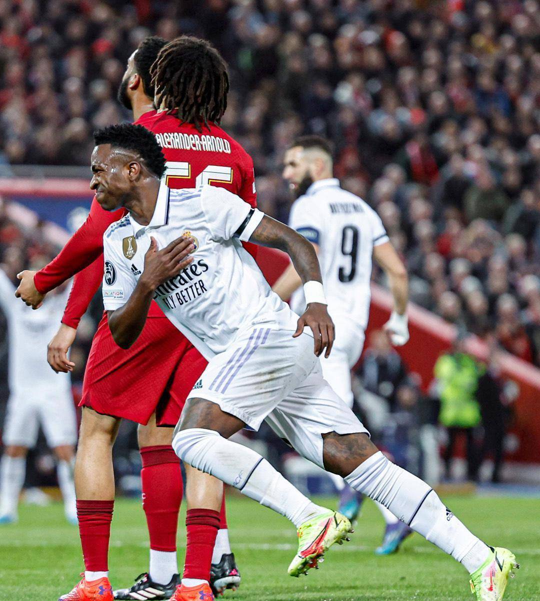 TSM翻盘V5,Zeus完成史诗逆转成都决赛之夜3:1(深圳) TSM翻盘V5,Zeus完成史诗逆转成都决赛之夜3:1(深圳)