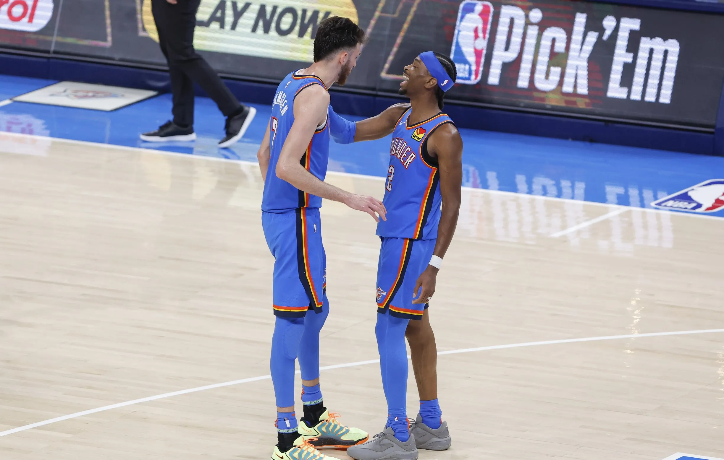 包含灰熊主场击败雷霆，莫兰特再次砍下全场最高分的词条