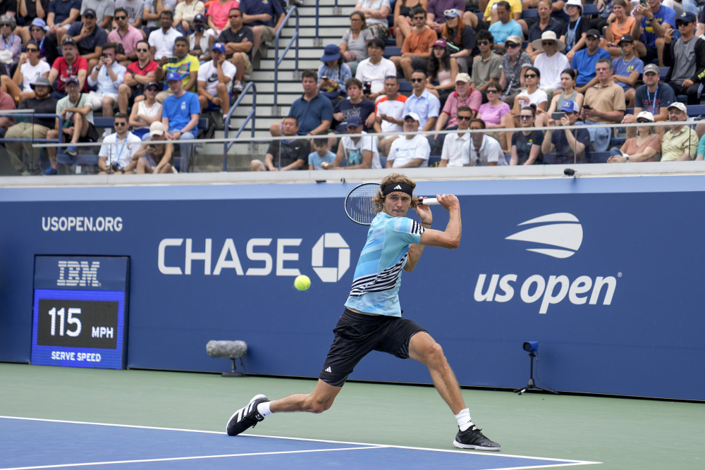 关于欧洲网球队力克意大利网球队,兹维列夫统治全场的信息 关于欧洲网球队力克意大利网球队,兹维列夫统治全场的信息