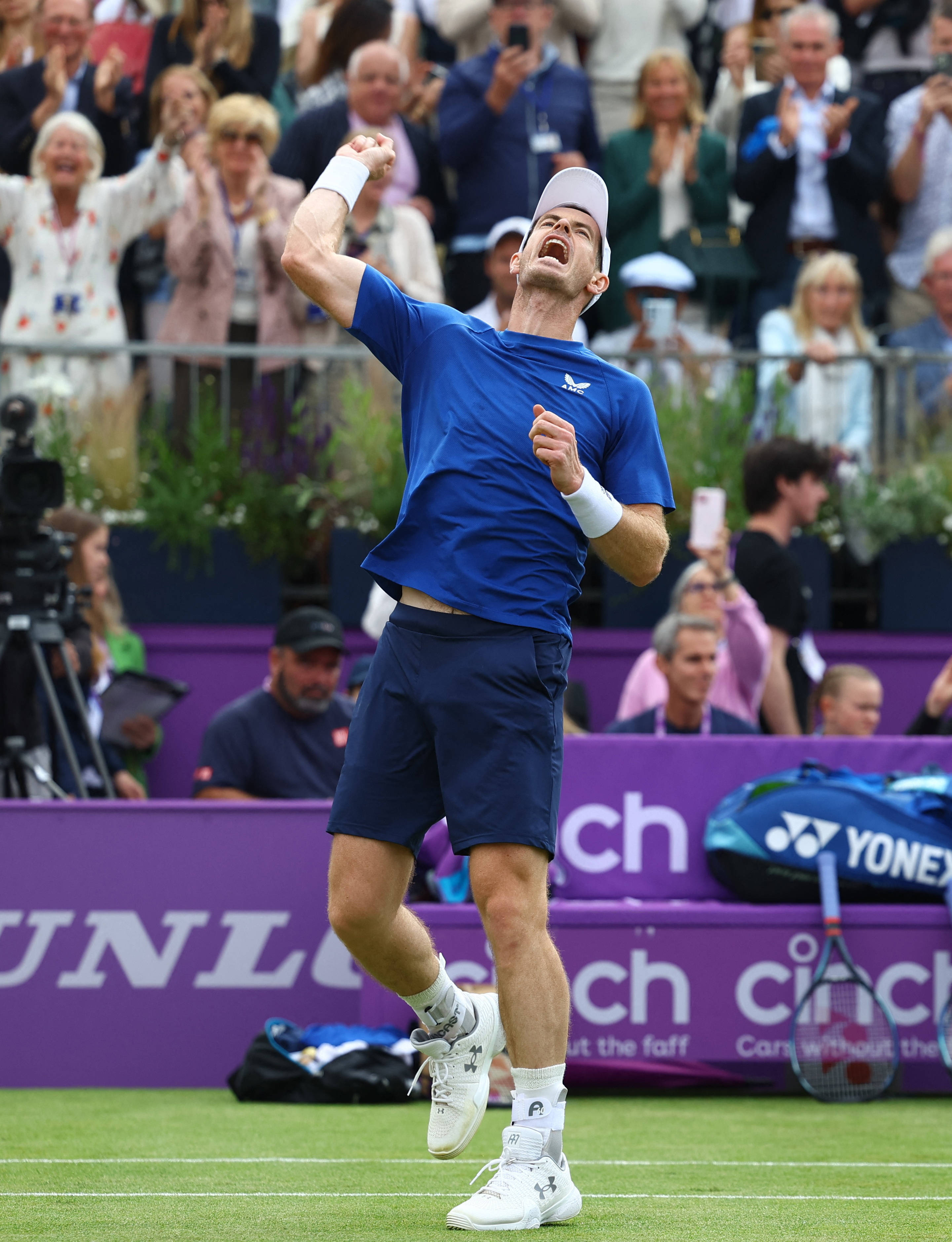 关于意大利网球队爆冷世界网球队，穆雷完成帽子戏法的信息