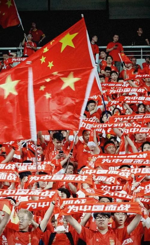 实况报道:女足全力以赴,斩获胜利 实况报道:女足全力以赴,斩获胜利