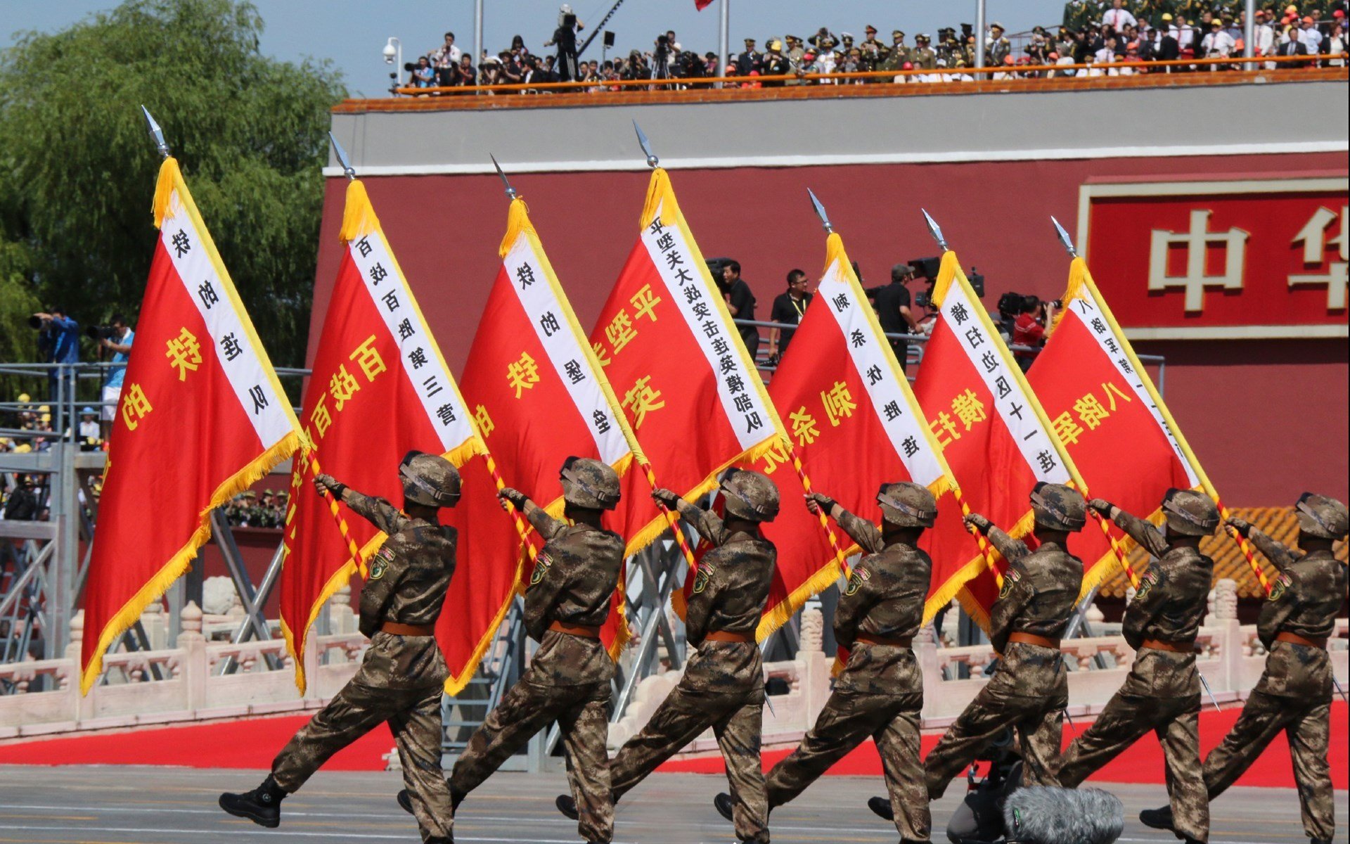 防守艺术，爱德华兹锁死广东核心，老鹰队赢得对决