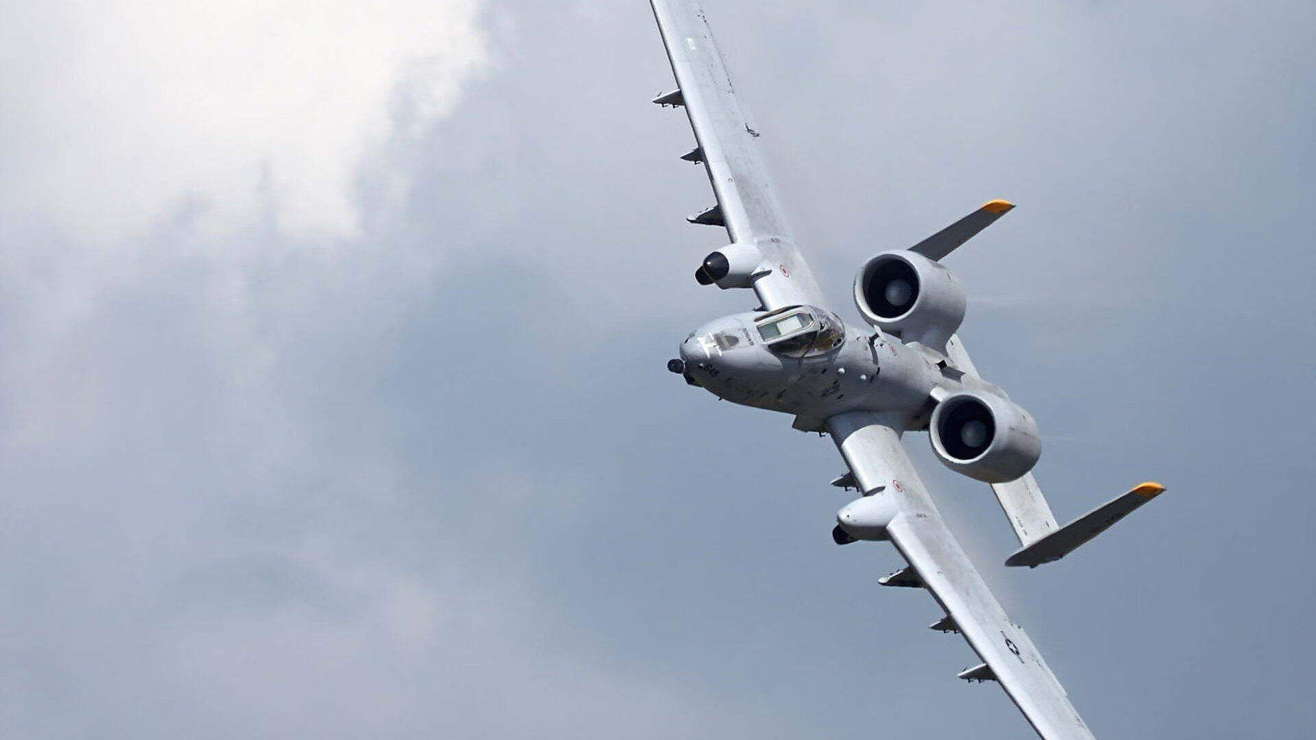 法比尼奥双助攻撕碎铁桶阵,曼城战术革命击溃洪都拉斯式防守