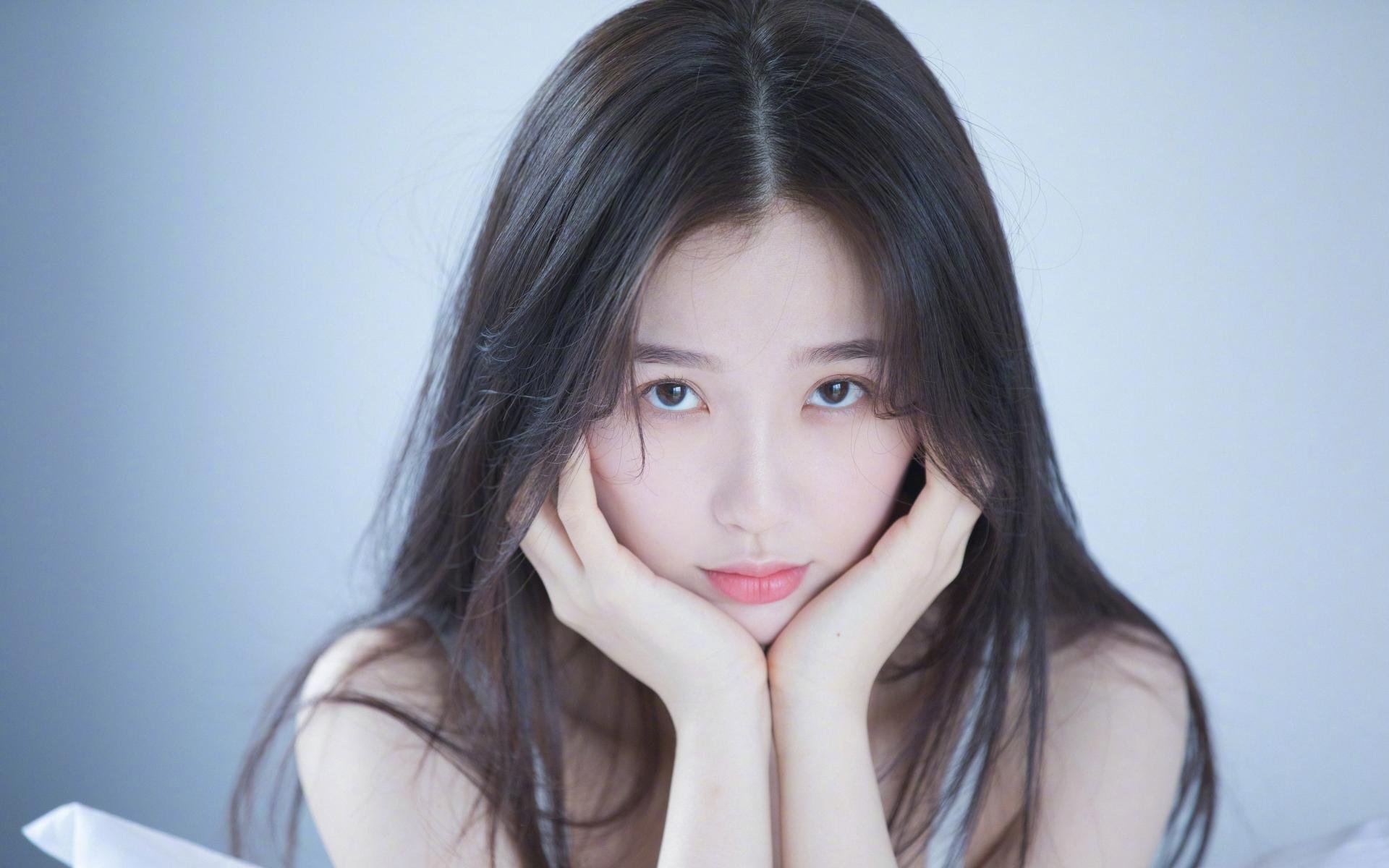 霓虹赛道与绿茵心脏，劳塔罗的午夜回响