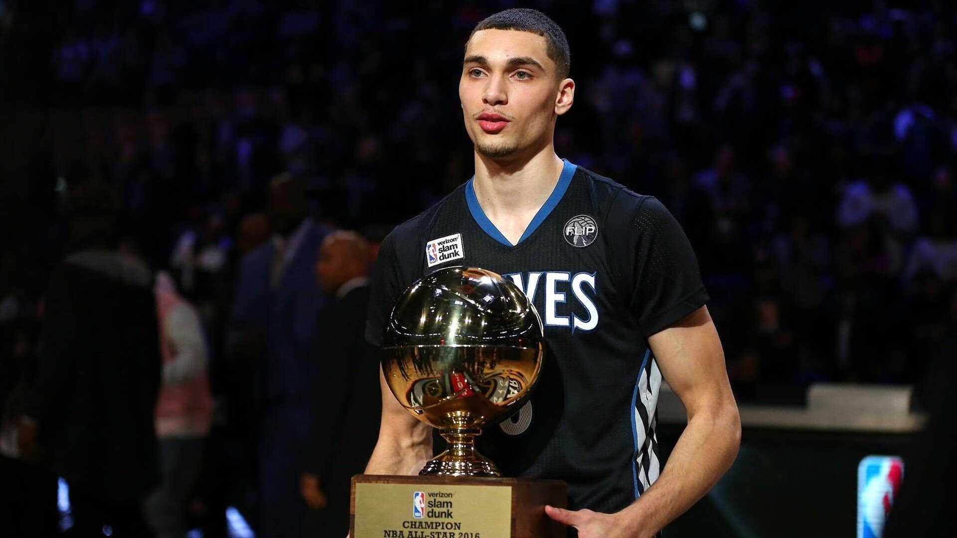 龙城夜雨淬剑锋,广厦奥运周期关键战一波流带走鹈鹕