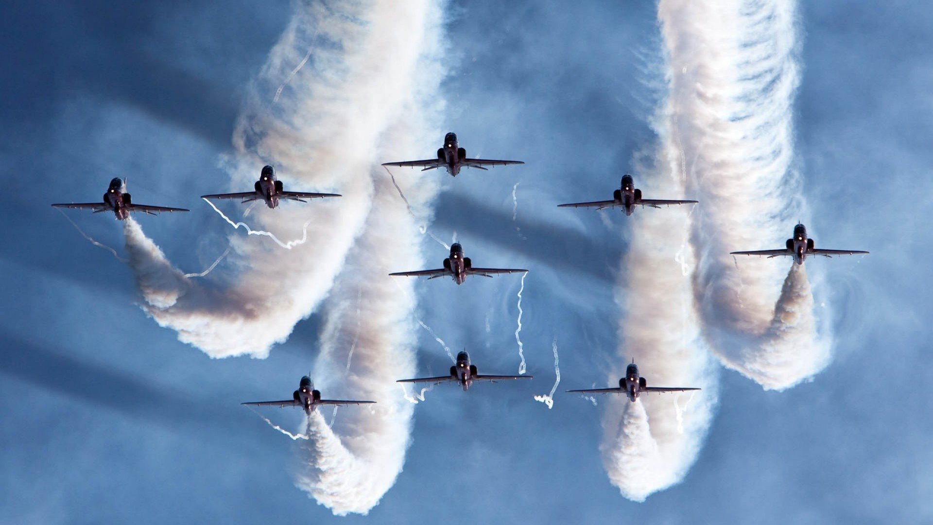 北欧铁骑碾过地中海明珠，门神库尔图瓦一夫当关