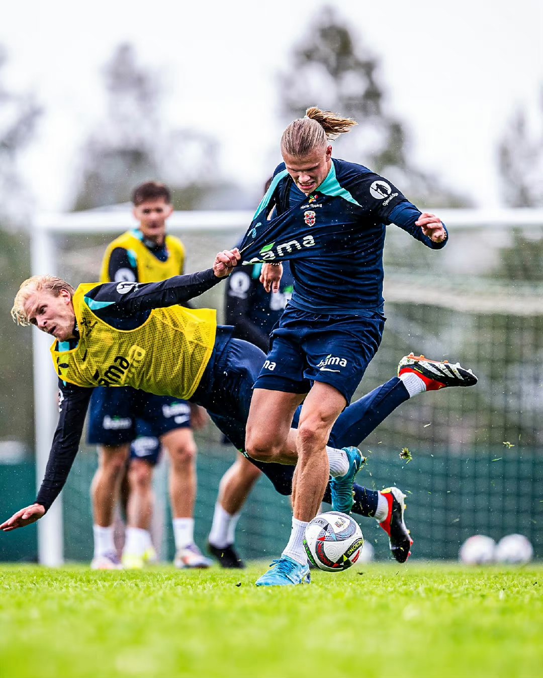 德甲争冠战焦点战，阿根廷鏖战英格兰