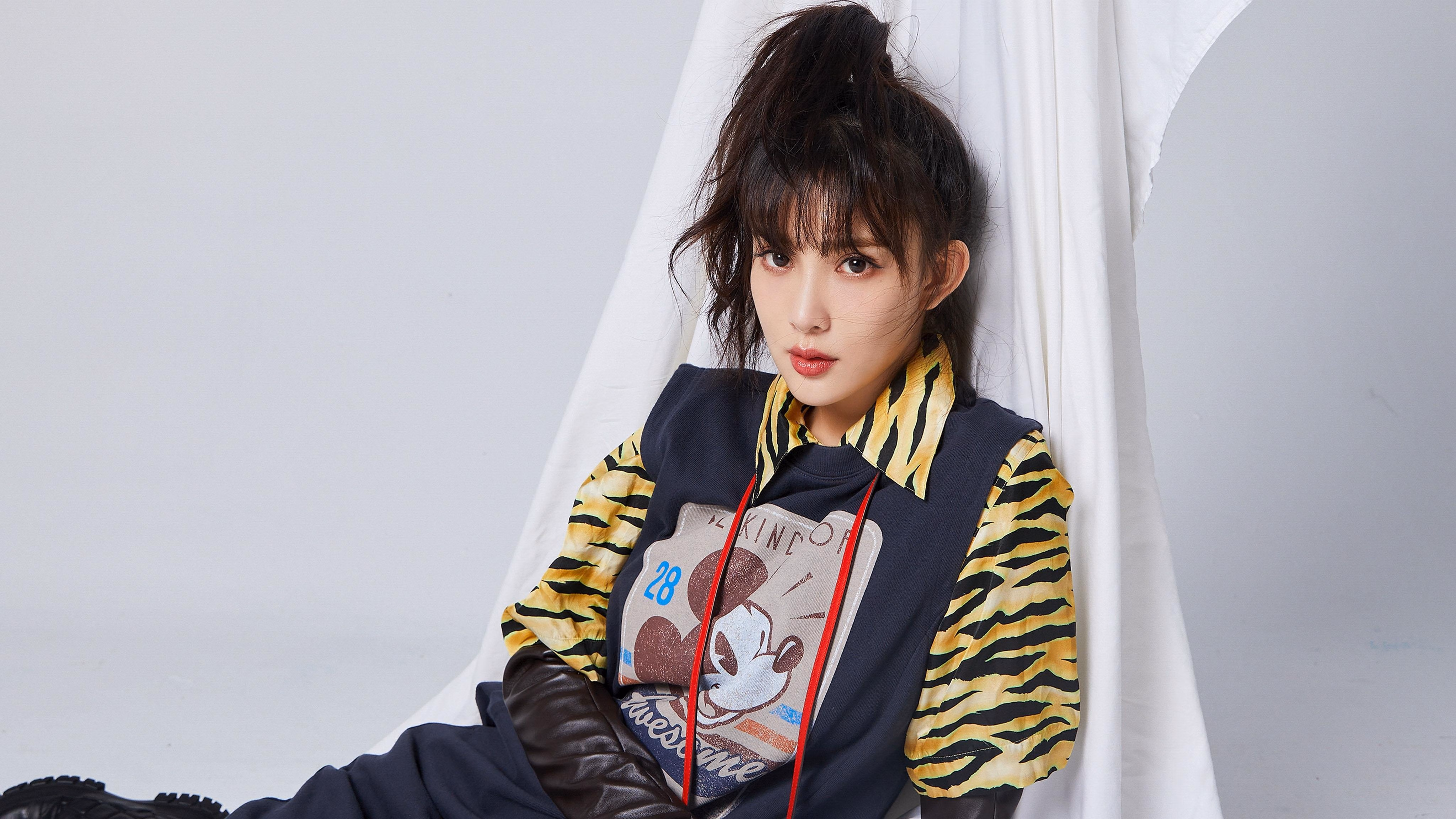 雄鹿击败尼克斯，拉梅洛·鲍尔意外成为全场焦点